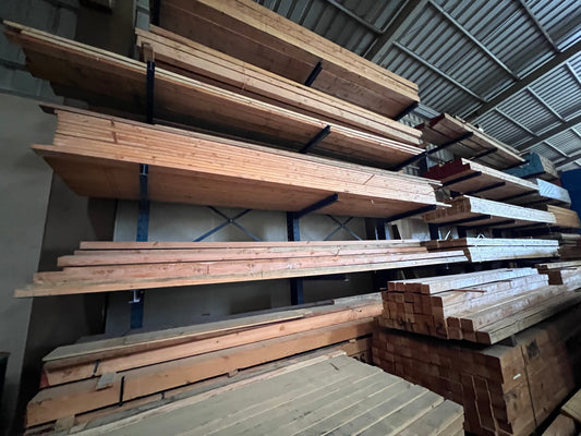 Barrote Madera PIno Americano 2x4x12 Madera Predimensionada – Calidad Premium para Construcción