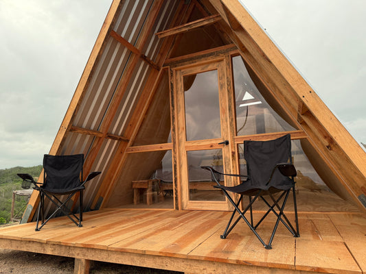 Cómo empezar tu aldea BikiniHouses: De una cabaña a un ecosistema de vida y hospitalidad