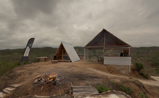 La Aventura de Construir un Sueño en Mayto: Conoce a los Anfitriones de Bikini Houses